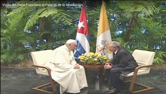 Recibió Raúl al Papa Francisco en el Palacio de la Revolución