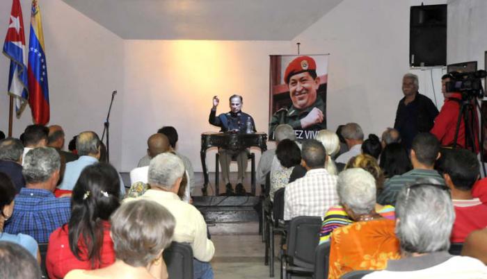 Recuerdan Día del Amor y la Lealtad a Chávez